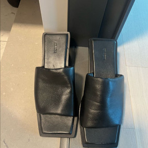 더캐시미어thecashmere 슬리퍼구두(230)