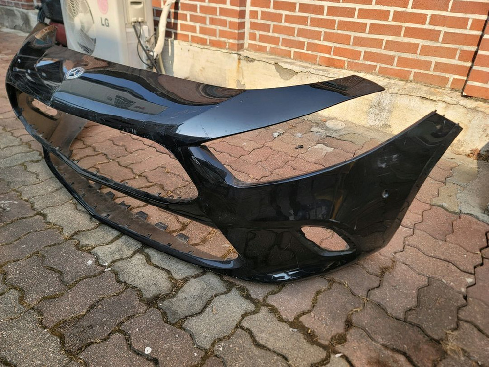 벤츠 A클래스 W177 (4세대, 2018년~현재 모델)의 앞 범퍼 커버 (프론트 범퍼 A160, A180, A20--1