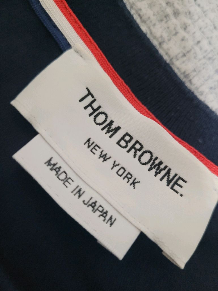 톰브라운 네이비 삼선 반팔 티셔츠--1