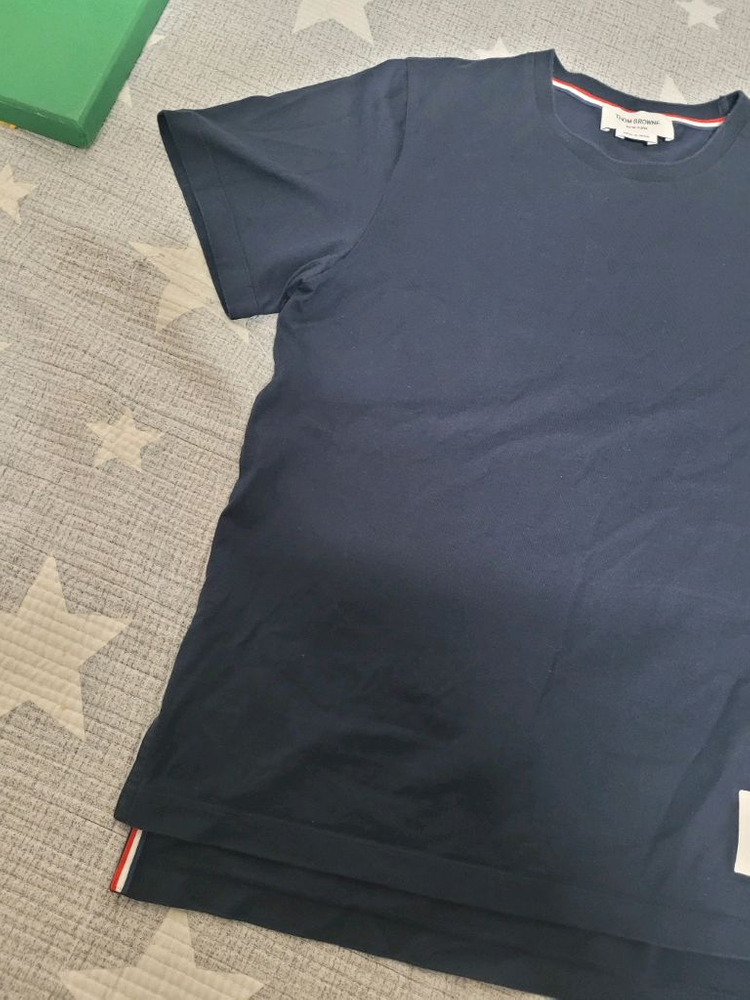 톰브라운 네이비 삼선 반팔 티셔츠--3