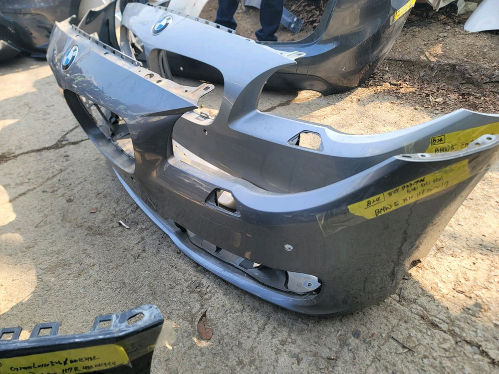 BMW 5시리즈 F10 LCI (2013~2017년식) 520i, 528i, 530i, 535i, 550i범퍼 앞범--1