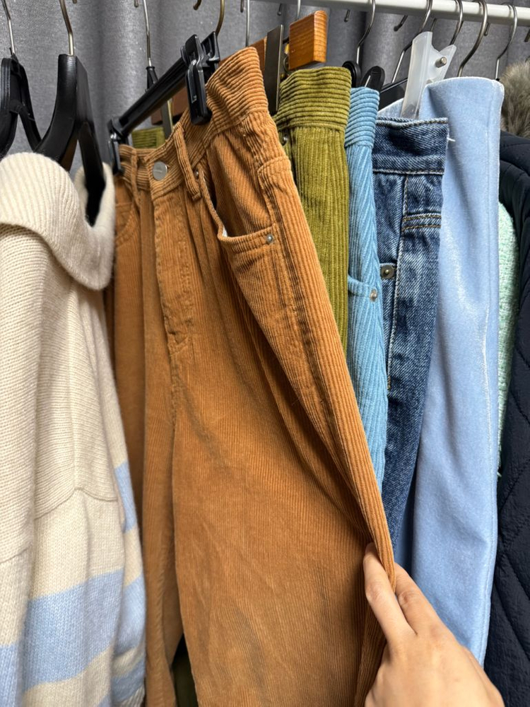 옷정리중 무조건5천원개당 니트 골덴 코듀로이 팬츠 스커트--5