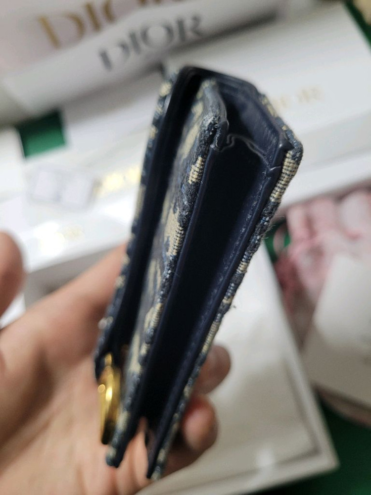 디올 오블리크 새들플랩 카드지갑--4