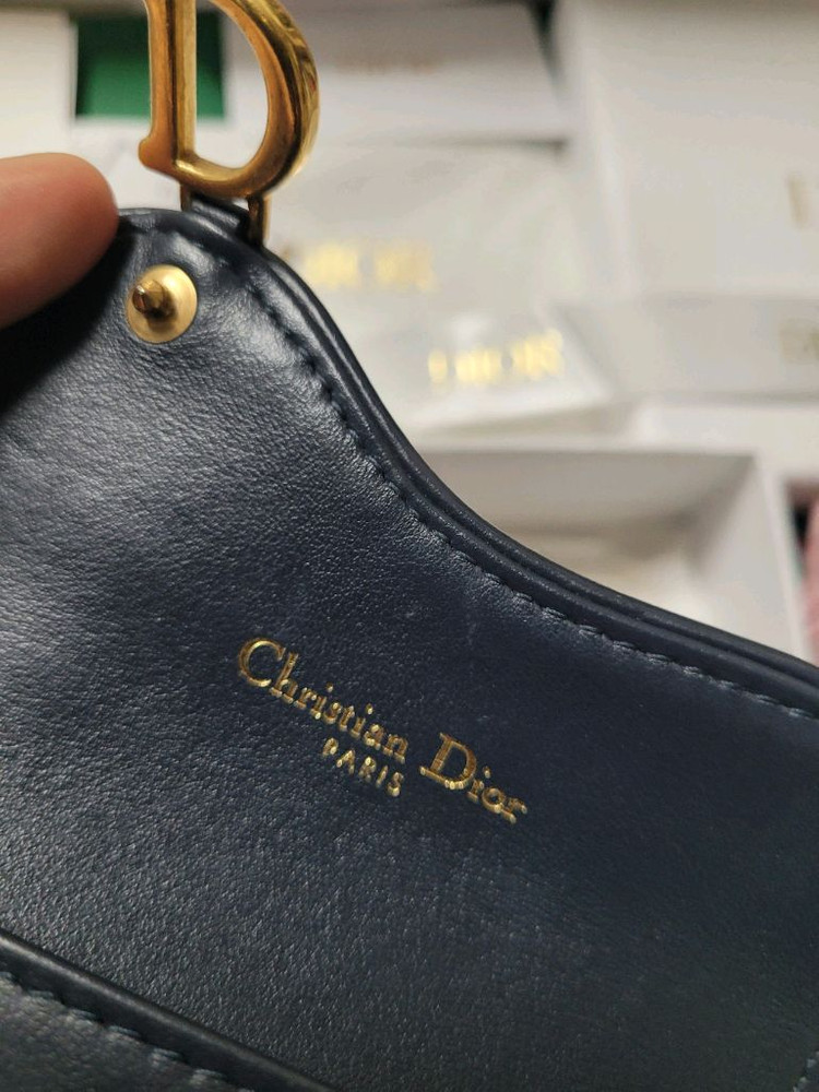 디올 오블리크 새들플랩 카드지갑--8