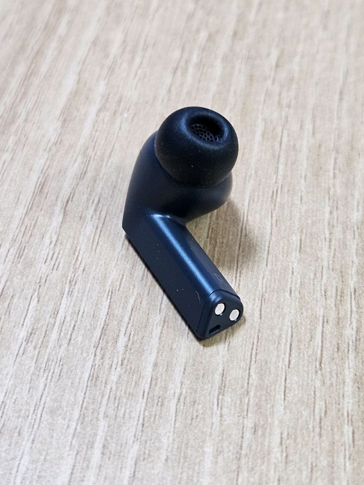 갤럭시 버즈3FE 블랙 오른쪽--1