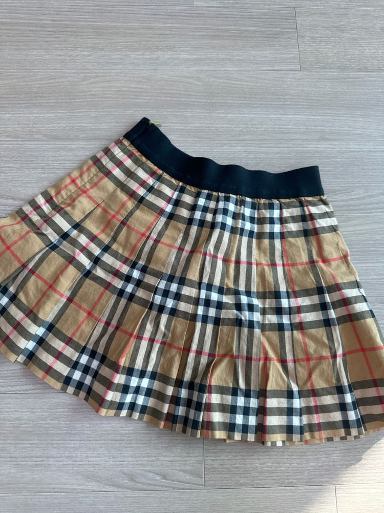 버버리키즈 체크스커트--1