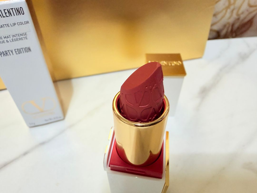 발렌티노 로쏘 립스틱 111A 언드레스드 벨벳--1