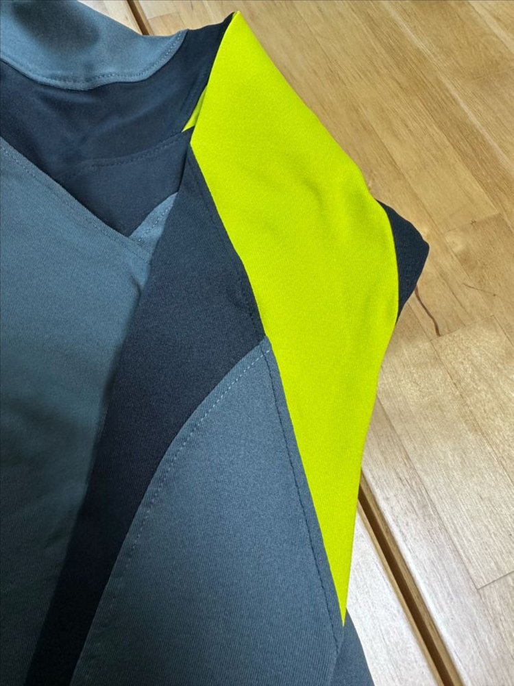 퀵실버 남성 래쉬가드 긴팔 새상품--2