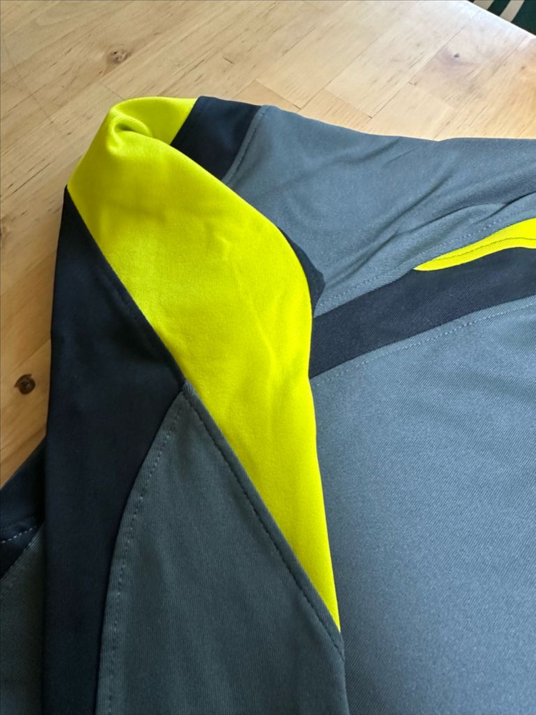 퀵실버 남성 래쉬가드 긴팔 새상품--7