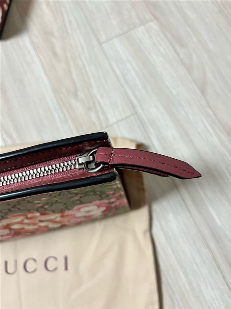 구찌 GG 수프림 블룸 클러치--6