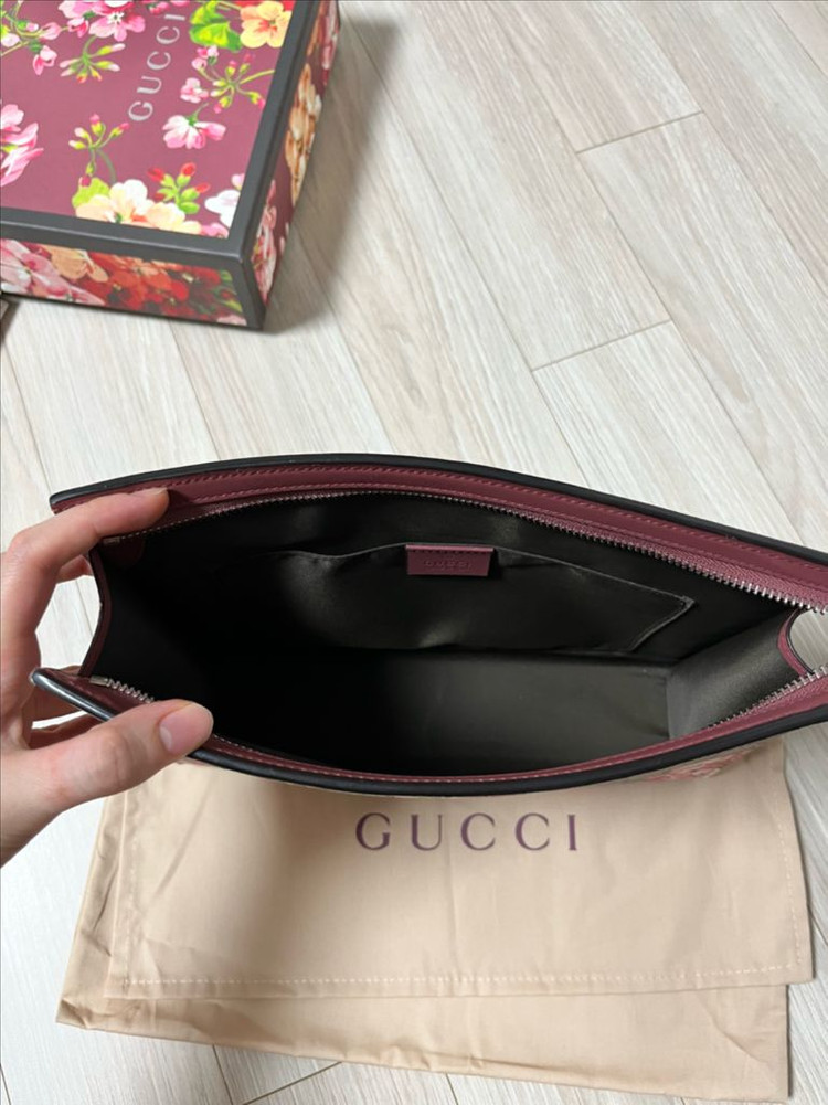 구찌 GG 수프림 블룸 클러치--7