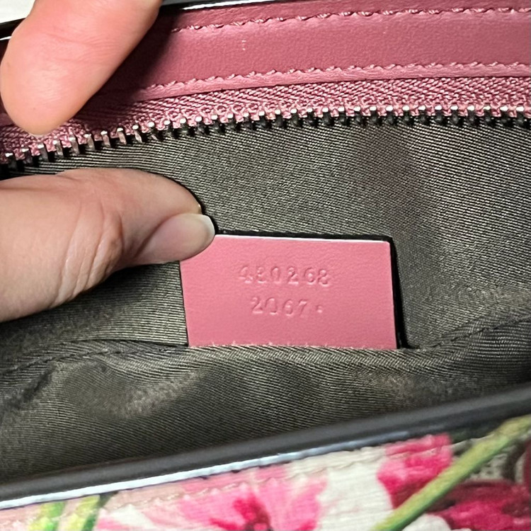 구찌 GG 수프림 블룸 클러치--9