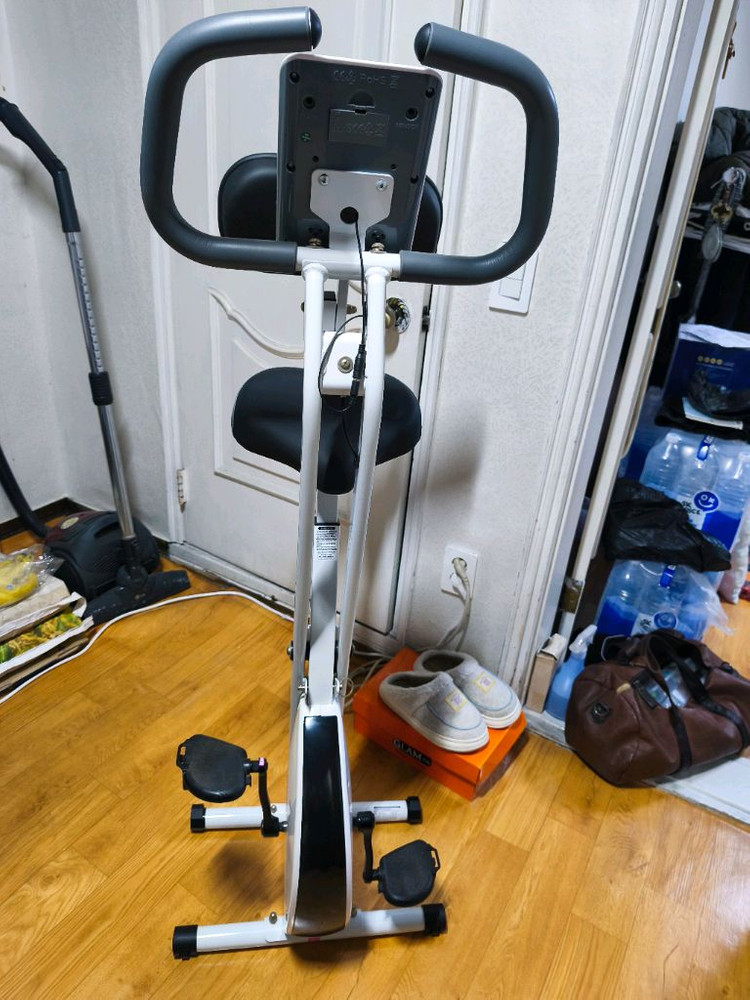 접이식 실내자전거 판매 1만원 이미지