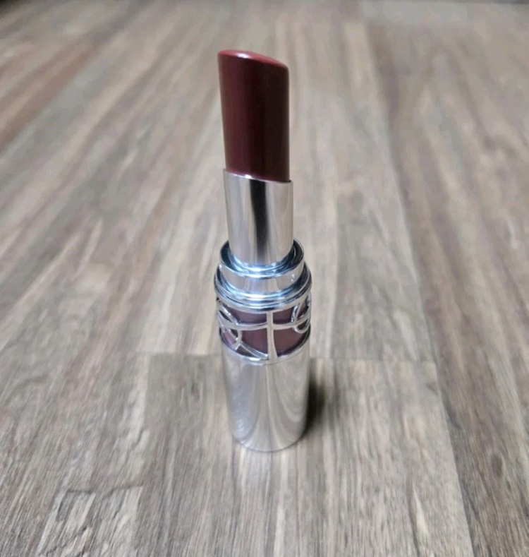 입생로랑 러브샤인 워터샤인 립스틱 (루즈 아 레브르) - 122 이미지