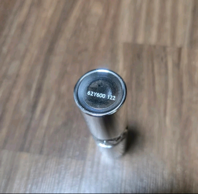 입생로랑 러브샤인 워터샤인 립스틱 (루즈 아 레브르) - 122 이미지