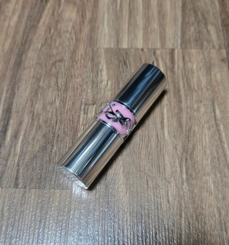 입생로랑 러브샤인 워터샤인 립스틱 (루즈 아 레브르) - 122 이미지