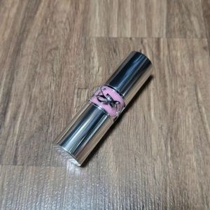 입생로랑 러브샤인 워터샤인 립스틱 (루즈 아 레브르) - 122 이미지