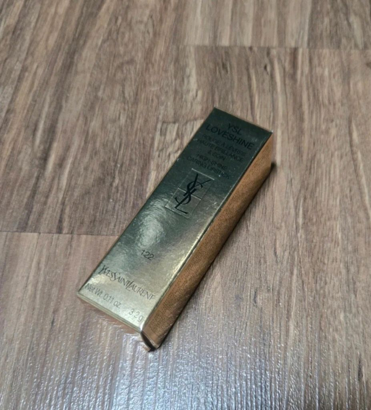 입생로랑 러브샤인 워터샤인 립스틱 (루즈 아 레브르) - 122 이미지