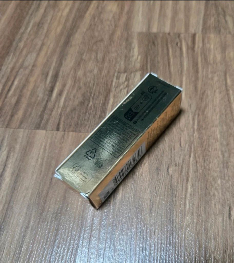 입생로랑 러브샤인 워터샤인 립스틱 (루즈 아 레브르) - 122 이미지