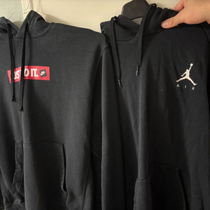 나이키/조던 검정색 후드티 2벌 아디다스리복뉴발란스언더아머아식스스포츠