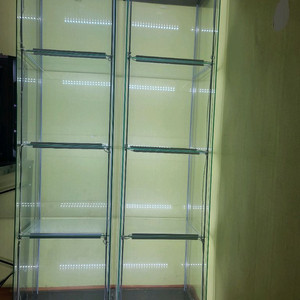 이케아 장식장 4단 led착용 정상작동 됩니다