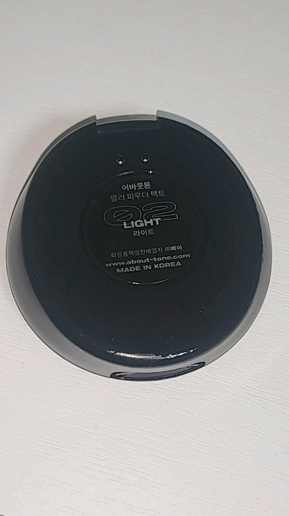 어바웃톤 블러 파우더 팩트 02 LIGHT(라이트)--1