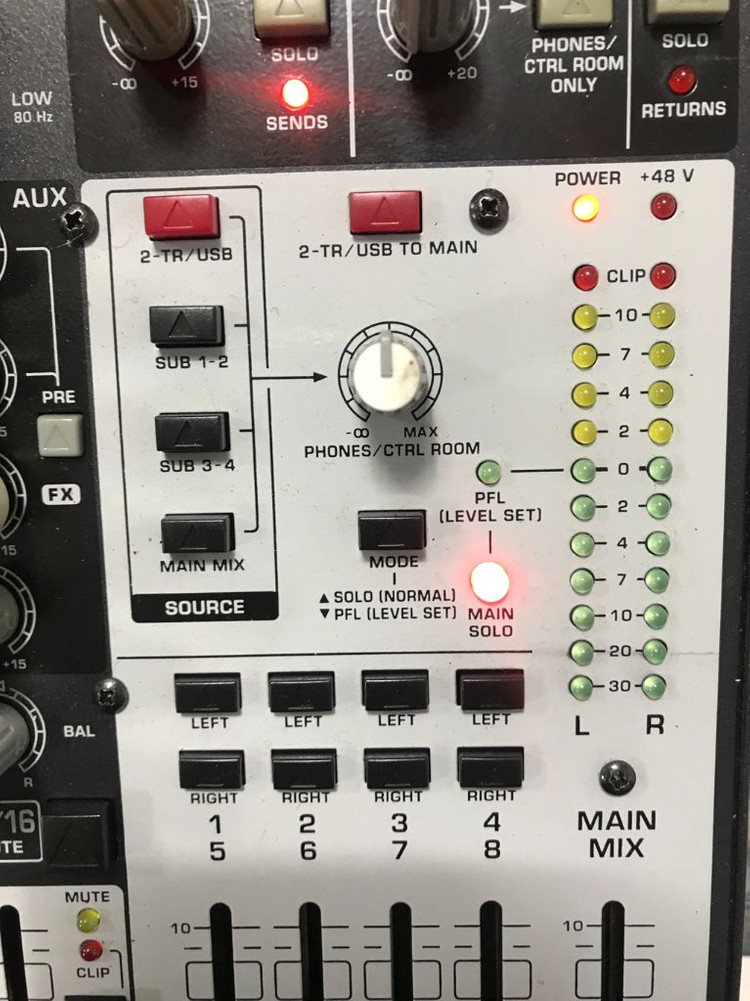 behringer xenyx x2442 믹싱콘솔--4