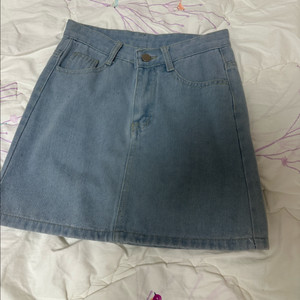 [미착용] 연청 데님 치마 S사이즈