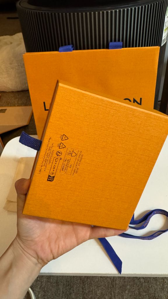 루에비통 지갑케이스--1