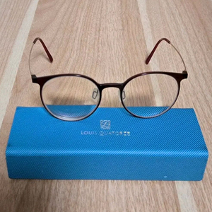 루이까또즈 안경테와 케이스