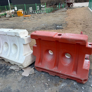 플라스틱 방호벽