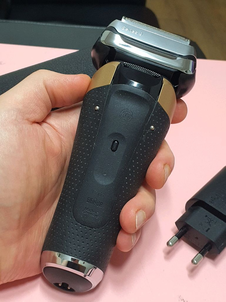 브라운 9399 금장 이미지