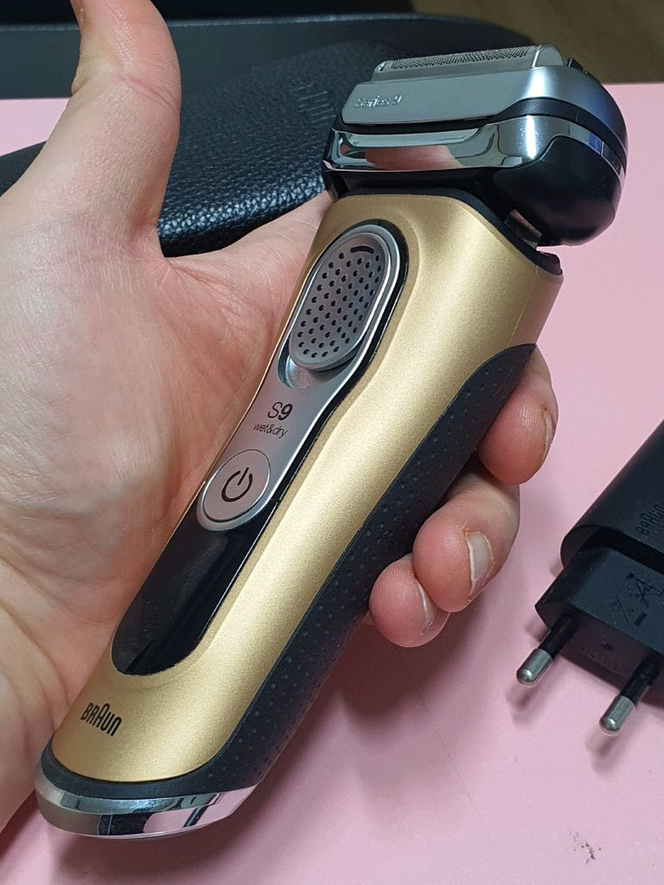 브라운 9399 금장 이미지