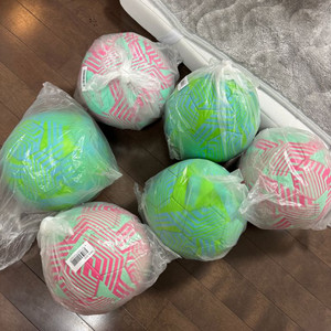 새 축구공 팝니다