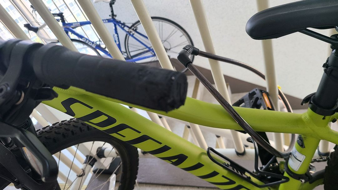 스페셜라이즈드 락하퍼 27.5--1