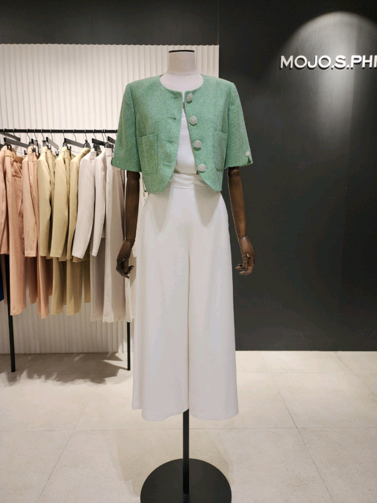 모조에스핀 자켓+스커트 셋업 55사이즈(정가1,098,000원)-택포17만원--3