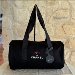 새상품 2025 샤넬 No.1 드 샤넬 블랙 보스턴백 블랙