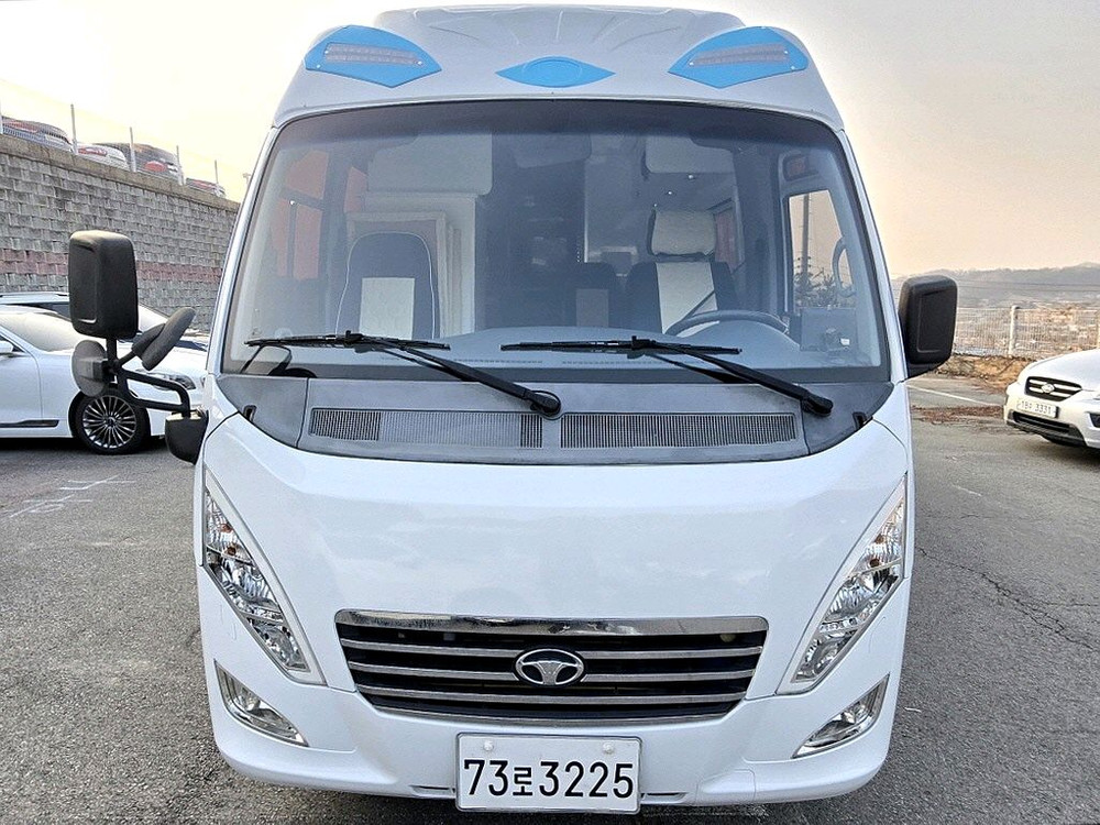 16년 레스타5인승캠핑카(준신규,인산철1200A,오토,6만km)-전액할부됨 이미지