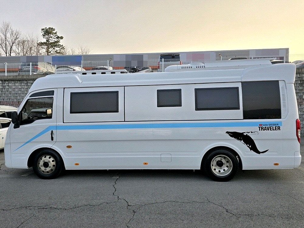 16년 레스타5인승캠핑카(준신규,인산철1200A,오토,6만km)-전액할부됨 이미지