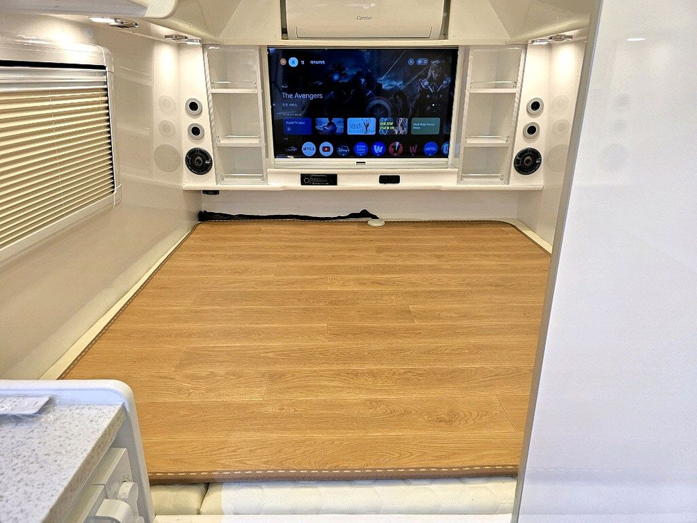 16년 레스타5인승캠핑카(준신규,인산철1200A,오토,6만km)-전액할부됨 이미지