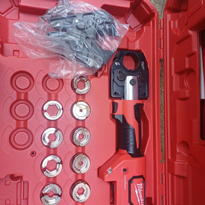 밀워키 압착기(컷팅기포함)팝니다. 새상품.