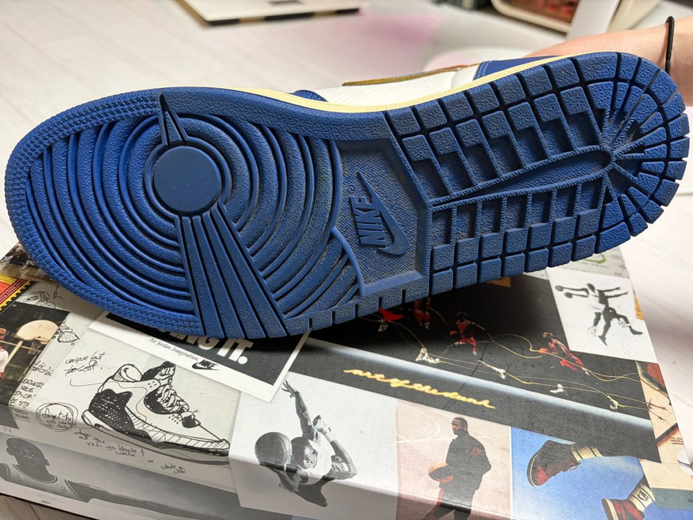 유니온x조던1 블루토 260 이미지