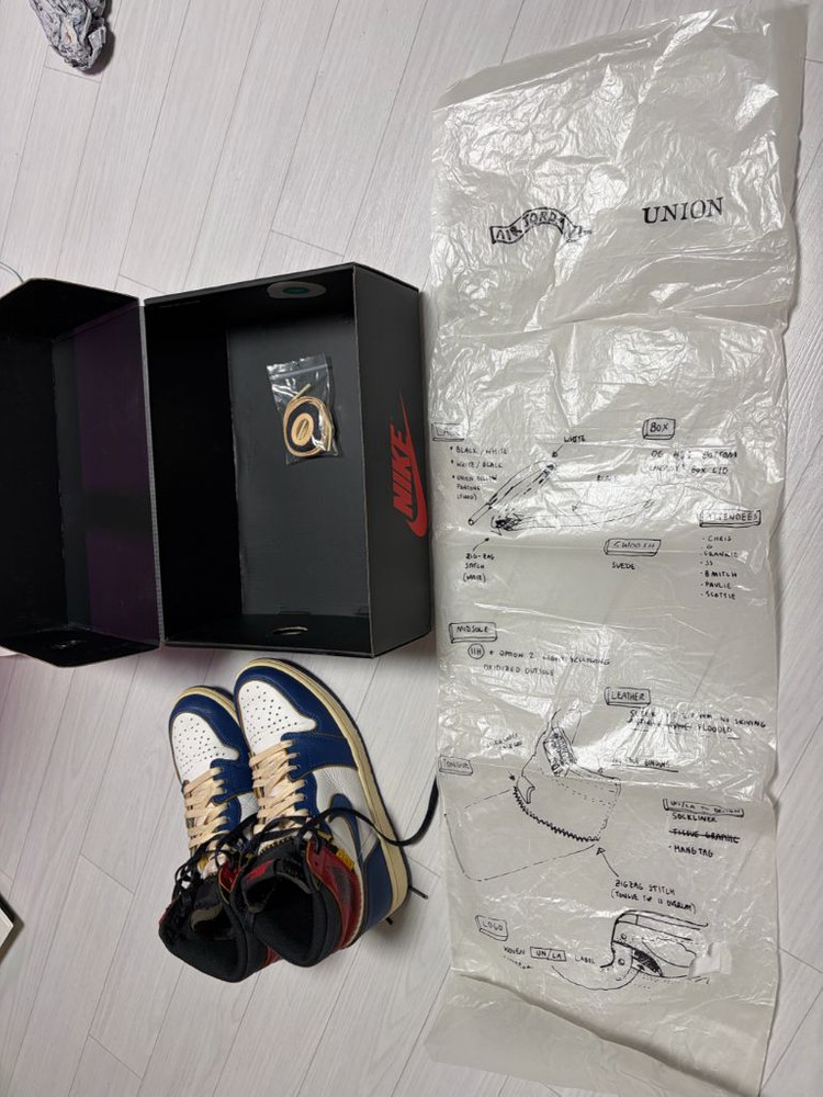 유니온x조던1 블루토 260 이미지