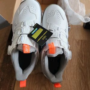 요넥스 보아 배드민턴화 240mm