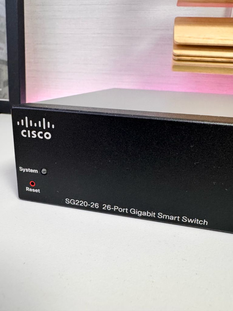 cisco sg220-26 스위치허브--1