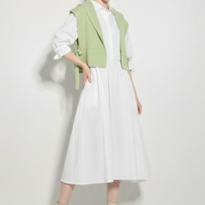 오즈세컨 세일러카라 니트 베스트 프리사이즈