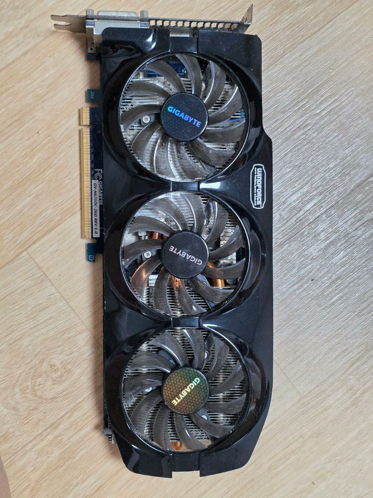 ASUS H61M-K 메인보드와 여러 컴퓨터 부품 판매합니다--1