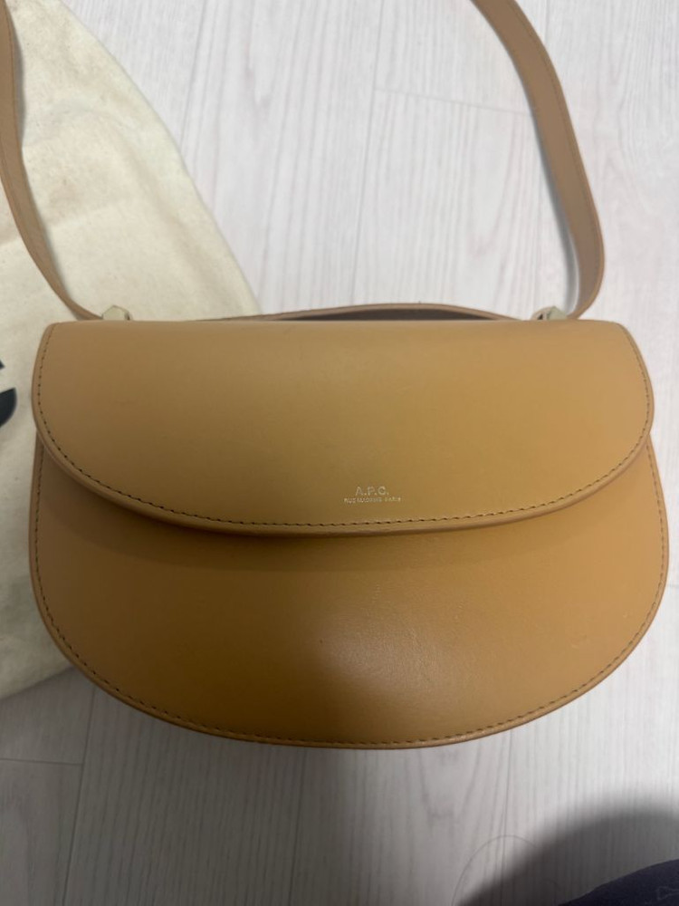 아페쎄 제네바백 이미지