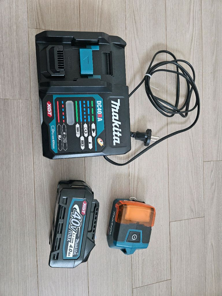 마끼다 HM001G 충전식 무선 파쇄 해머 브레이커--5