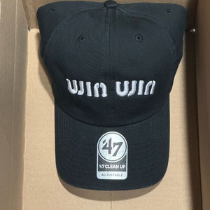 미우미우 nptsss 볼캡 블랙 이미지